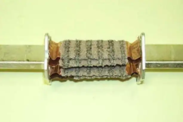 A blown fuse 1 3 A blown fuse 1